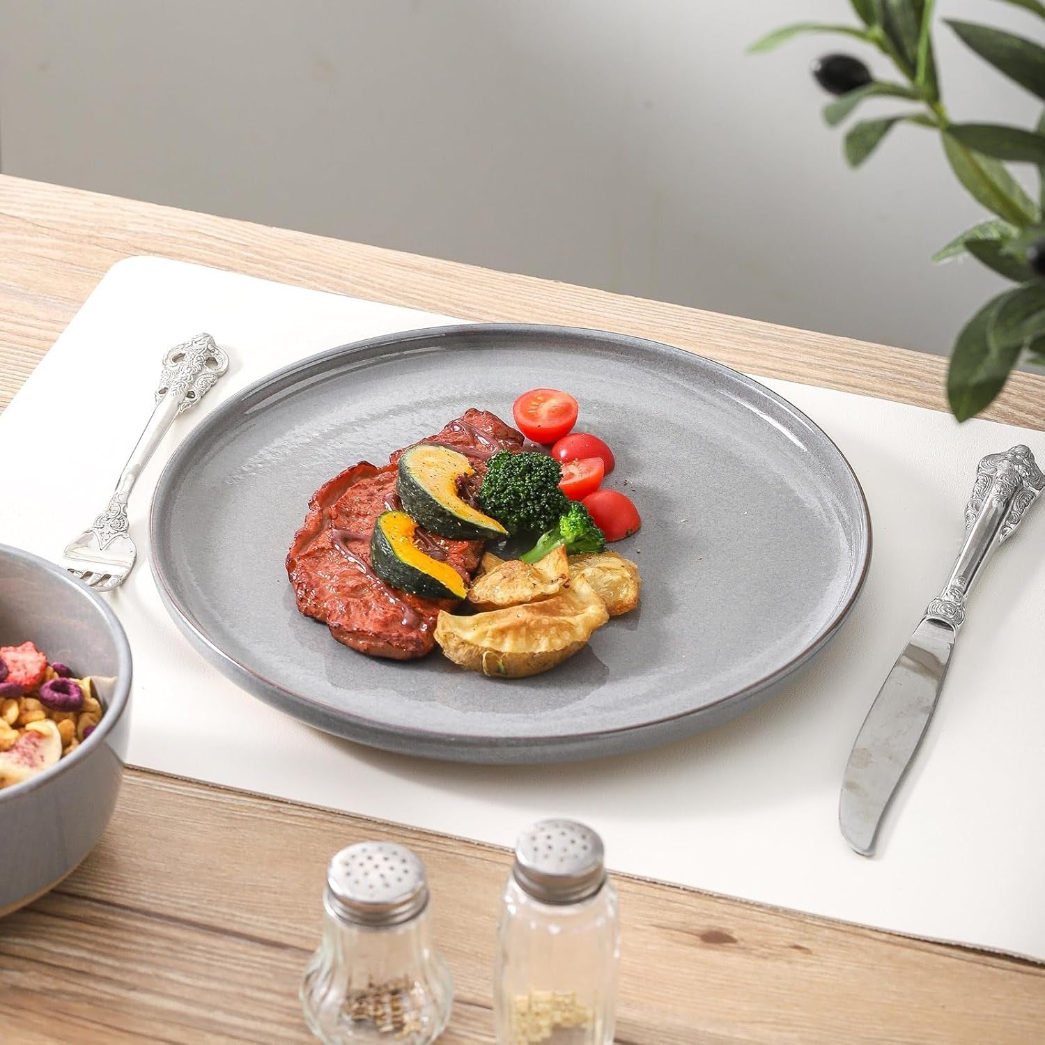 Classic White Stoneware Dinner Plates for Modern Everyday Dining