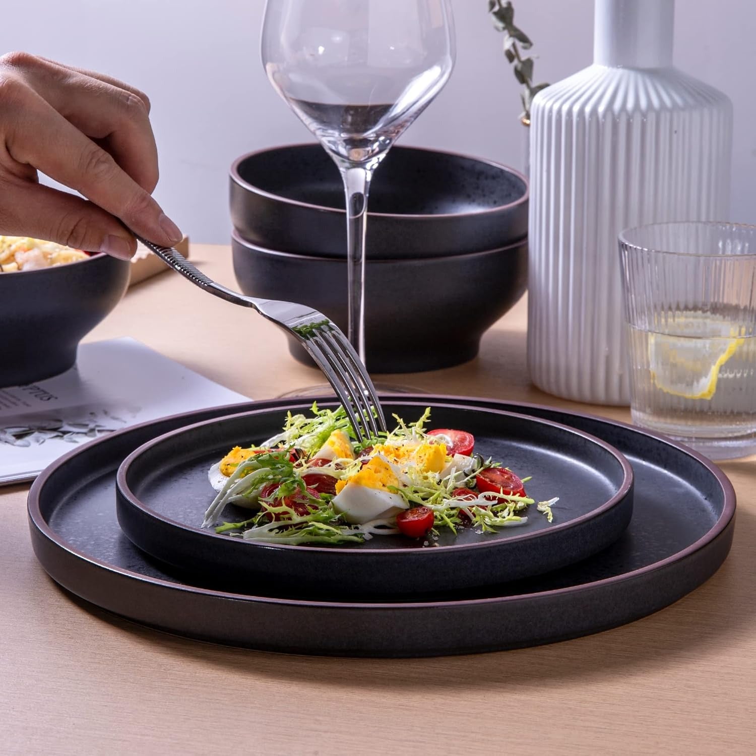Modern Rustic Ceramic Dinner Plates with Coffee Rim Detail