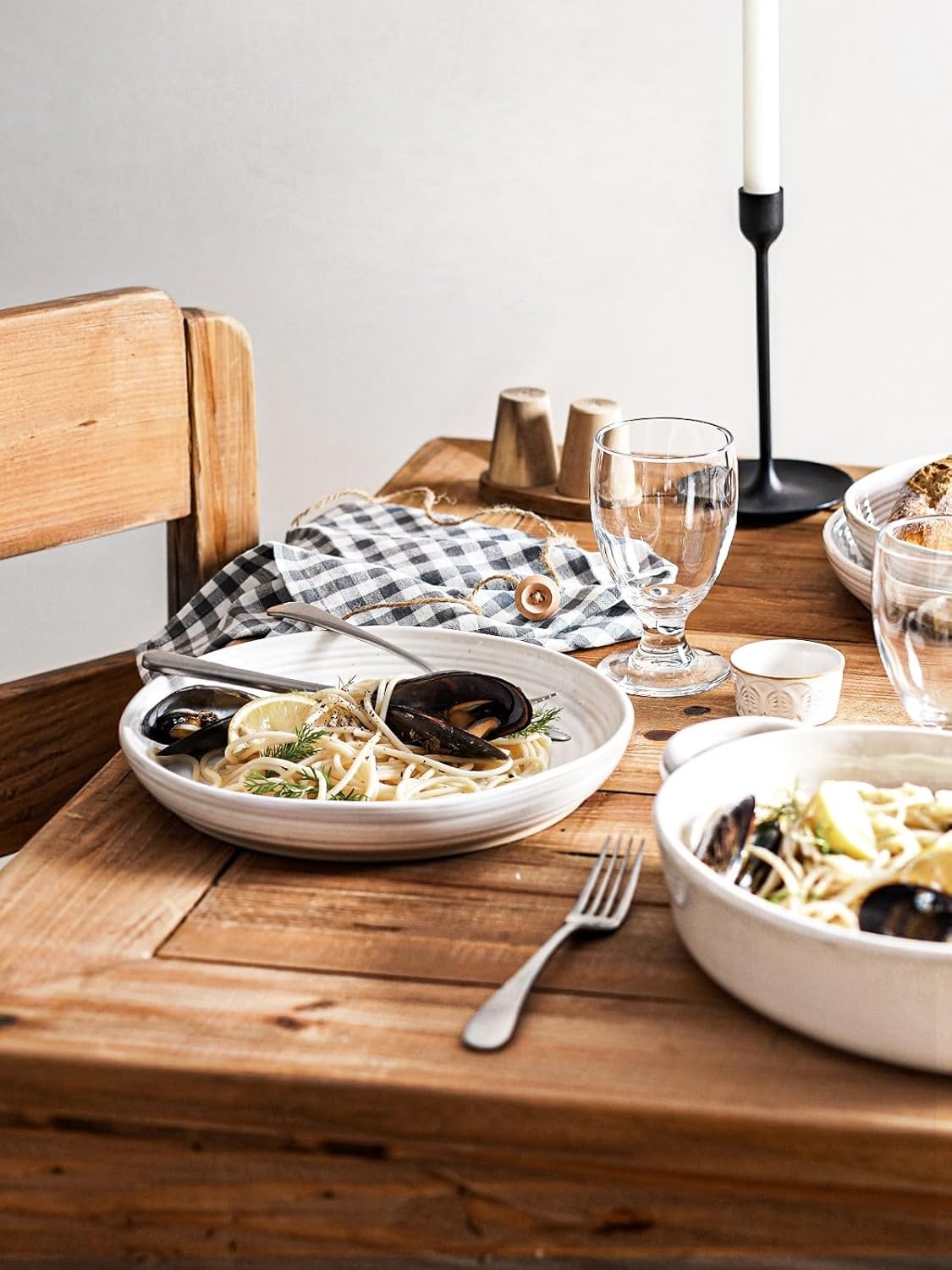 Arctic White Ceramic Dinner Plates with Modern Spiral Texture